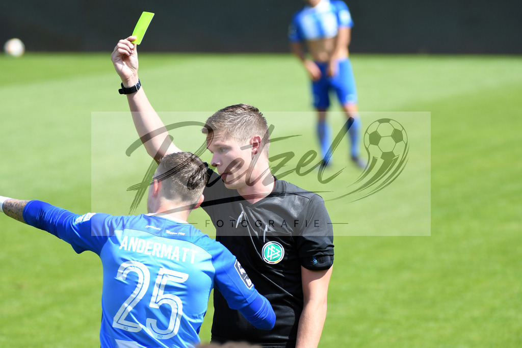 SVMFCH20200606_0054 | Fussball, Herren: Nico Andermatt (SV Meppen) sieht die gelbe Kartevon Schiedsrichter Florian Exner bei dem Spiel der 3. Liga zwischen SV Meppen und FC Hansa Rostock in der Haensch-Arena am 06.06.2020 in Meppen, Deutschland.DFB / DFL REGULATIONS PROHIBIT ANY USE OF PHOTOGRAPHS AS IMAGE SEQUENCES AND/OR QUASI-VIDEO. - Realisiert mit Pictrs.com