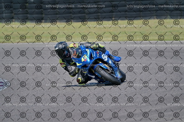26BT01-1413 | 043 - Realisiert mit Pictrs.com