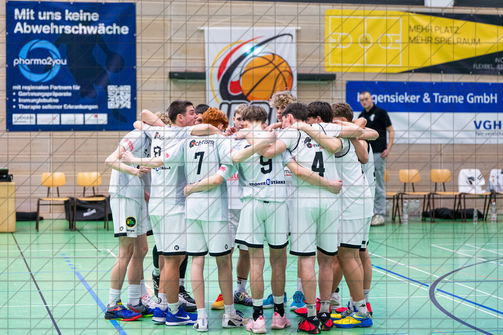 JBBL Relegation Gruppe 1 25/26 | Spieltag 12 | Charisma Young Bulls vs. SG Alba Wiesel Berlin | 18.01.26: JBBL Relegation Gruppe 1 25/26 | Spieltag 12 | Charisma Young Bulls vs. SG Alba Wiesel Berlin / Osnabrück / Deutschland  //   CREDIT:www.bullenfotos.de, Martin König, Hörner Weg 40, D-49078 Osnabrück, +4917663732967 // Nutzung und Weitergabe nur zu den vereinbarten Zwecken. Presseanfragen an Ersteller. Alle Rechte beim Ersteller. Honorierung nach MFM. - Realisiert mit Pictrs.com