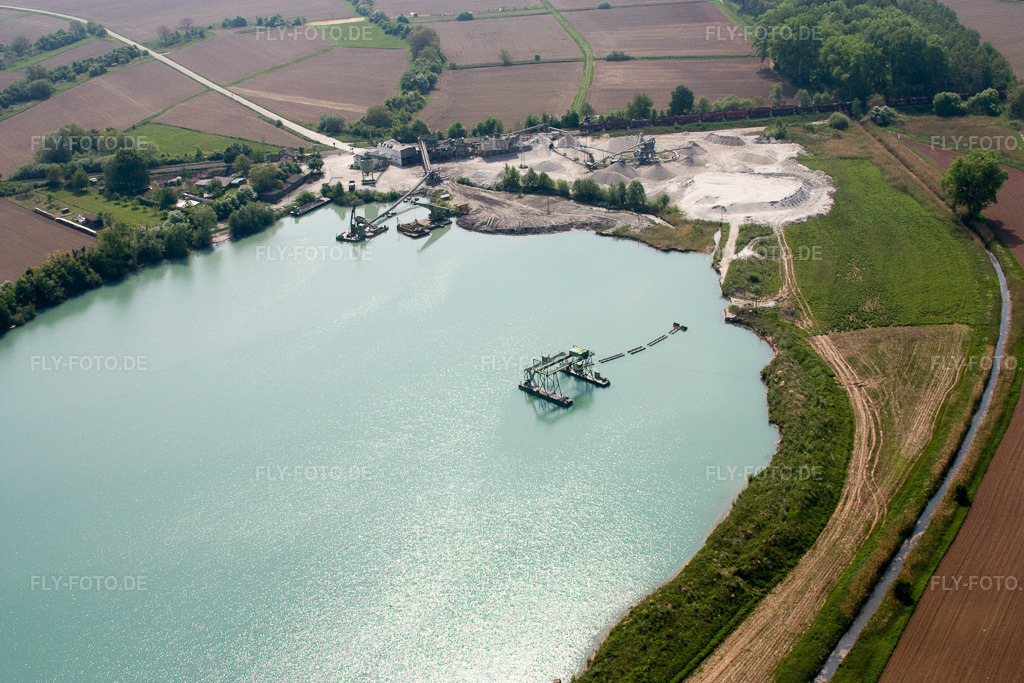 Luftbild: Kieswerk am Epplesee in Neuburg am Rhein im Bundesland Rheinland-Pfalz in Deutschland. Foto: IMG_18183.jpg vom 03.05.2009 durch Werner Riehm/FLY-FOTO.de