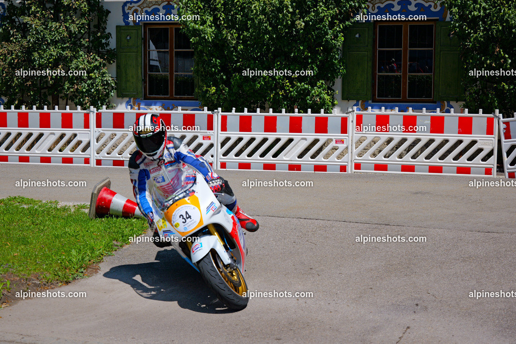 P1036851-2 | Erleben Sie atemberaubende, hochqualitative Fotos Ihrer Fahrt entlang der malerischen Alpenstraßen. Besuchen Sie alpineshots.com, um professionelle Aufnahmen Ihrer unvergesslichen Reise zu finden und zu kaufen - Realisiert mit Pictrs.com