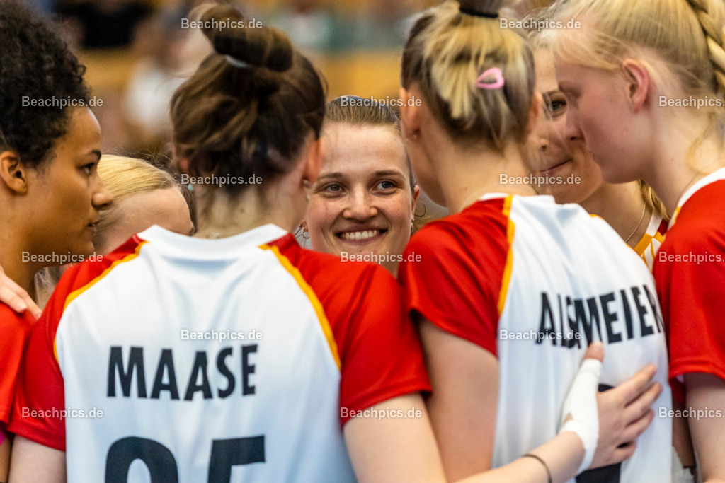 2023-00070941-Freundschaftsspiel-Deutschland-Ukraine | Corrina GLAAB GER Mitte 20.05.2023; Berlin Foto: Gerold Rebsch - www.beachpics.de
