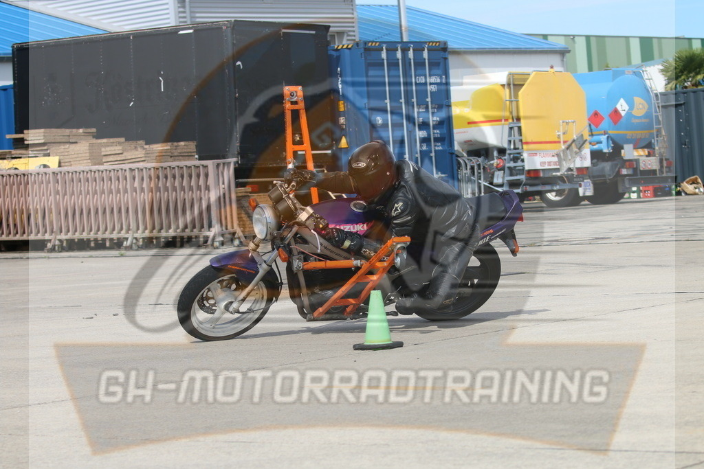 IMG_3860 | gh-motorradtraining-foto.de - Realisiert mit Pictrs.com