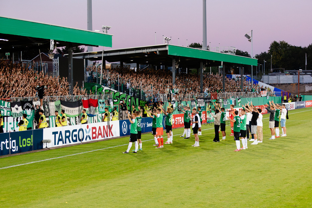 DFB-Pokal 2025/2026, 1. Runde: SC Preußen Münster - Hertha BSC Berlin | Münster, 18.08.2025: DFB-Pokal 2025/2026, 1. Runde, SC Preußen Münster gegen Hertha BSC Berlin im LVM-Preußenstadion in Münster.(Foto: sportfotografie.ms | Markus Paletta) - Realisiert mit Pictrs.com
