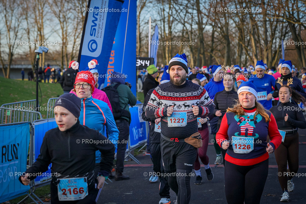 6. Bonner Nikolauslauf; Bonn, 14.12.2025 | Impressionen vom 6. Bonner Nikolauslauf am 14.12.2025 in Bonn (Nordrhein-Westfalen). 