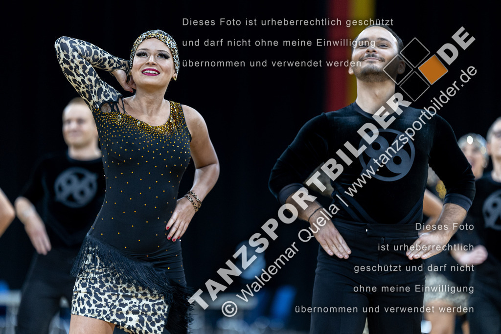 20240310-00756 | Hier finden Sie Tanz Bilder vom Latein und Standard Formationen tanzen. Sportbilder vom Tanzsport. Schöne Fotos und von Weltmeisterschaft, Europameisterschaft, Bundesliga, Regionalliga, Oberliga und Landesliga sowie von GOC Stuttgart, DanceComp, WM Bremen