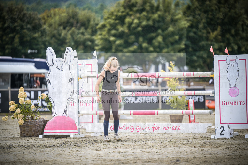 DOS_1991 | Entdecke hochwertige Reitturnierfotos von Foto Oger. Professionell, emotional und authentisch – jetzt Lieblingsmomente im Shop bestellen.Deutschlandweite Turnierfotografie. - Realisiert mit Pictrs.com