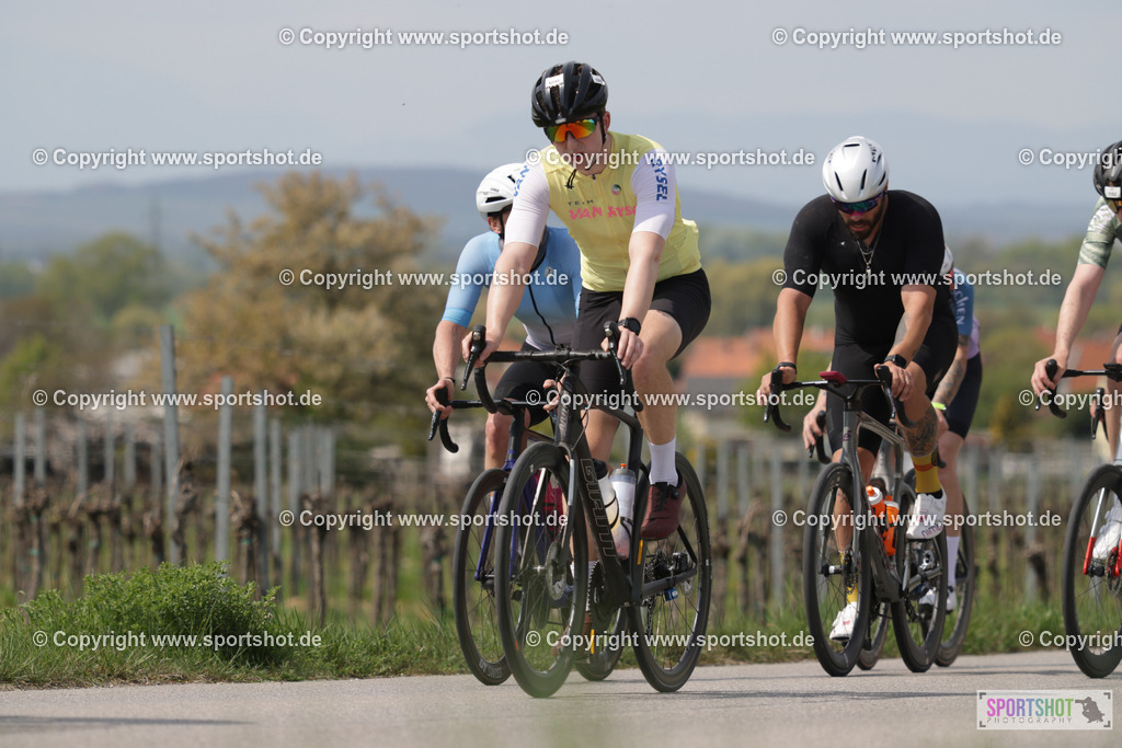 368A4423 | Neusiedlersee Radmarathon 2026@sportshot_your_pictrs #yourpictures#roadtowm2029 #nrm #neusiedlerseeradmarathon #neusiedlersee #neusiedlerseetourismus #burgenland #mörbisch #nrm26 #burgenlandtourismus #voglundco #poweredbyburgenlandtourismus #radsport #rad #marathon #ucigranfondo #visitburgenland #ucigranfondoworldseries