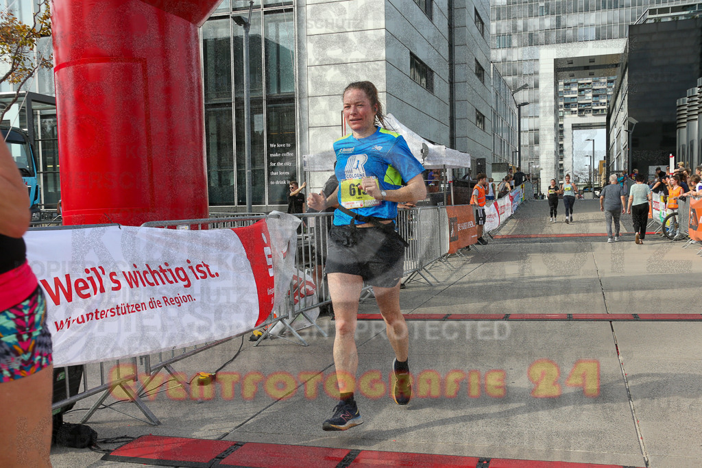 250920_1540_EX1_0385 | Sportfotografie im Rhein-Sieg Kreis, Köln, Bonn, NRW, Rheinland Pfalz, Hessen, etc. Unser Tätigkeitsfeld umfasst den Laufsport vom Volkslauf über den Marathon, Duathlon, Triathon bis zum Ultralauf wie Kölnpfad Ultra oder Schindertrail.