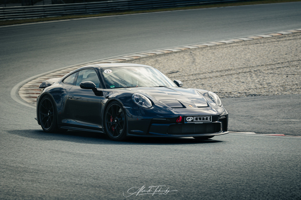 R6AT0711 _Alexander Tschuncky | Entdecken Sie die faszinierende Welt von Alexander Tschuncky Arts: Kreative Fotografie, atemberaubende Automobilkunst und hochwertiger Bilderdruck. Lassen Sie sich inspirieren! - Realisiert mit Pictrs.com