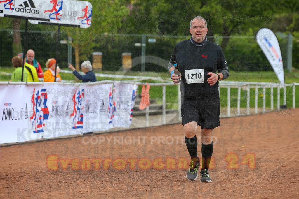 220501_1128_EX1_0637 | Sportfotografie im Rhein-Sieg Kreis, Köln, Bonn, NRW, Rheinland Pfalz, Hessen, etc. Unser Tätigkeitsfeld umfasst den Laufsport vom Volkslauf über den Marathon, Duathlon, Triathon bis zum Ultralauf wie Kölnpfad Ultra oder Schindertrail.
