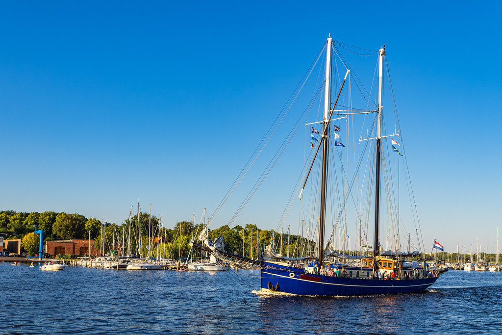 Segelschiff auf der Warnow während der Hanse Sail in Rostock | Segelschiff auf der Warnow während der Hanse Sail in Rostock.