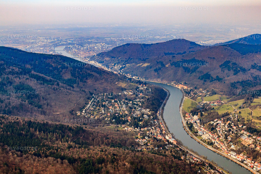 Luftbild: Ortsansicht am Neckarufer von Osten im Ortsteil Schlierbach in Heidelberg im Bundesland Baden-Württemberg in Deutschland. Foto: IMG_37935.jpg vom 12.03.2011 durch Werner Riehm/FLY-FOTO.deAuflösung des Originals: 4583 x 3055 px