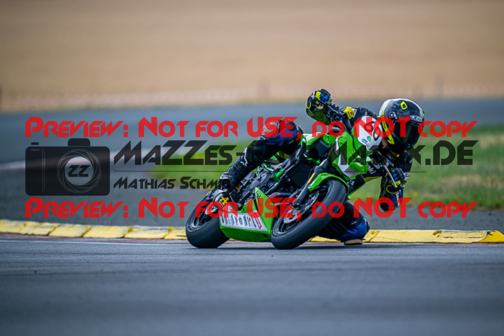 MaZZes_FotoMatrix_220723_5741 | IDM1000