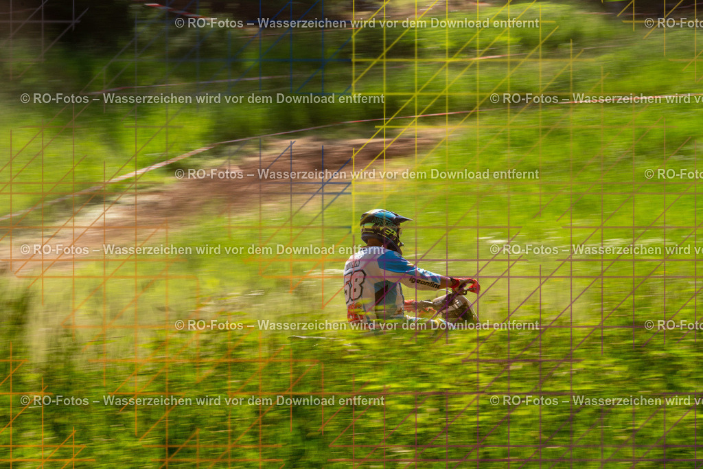 Wolfshausen 3 Lauf -1094 | Sportfotografie von RO-Fotos: Motorsport, Motocross, Enduro, Laufveranstaltungen und Triathlon. Professionelle Fotos von Sportlern und Events. - Realisiert mit Pictrs.com