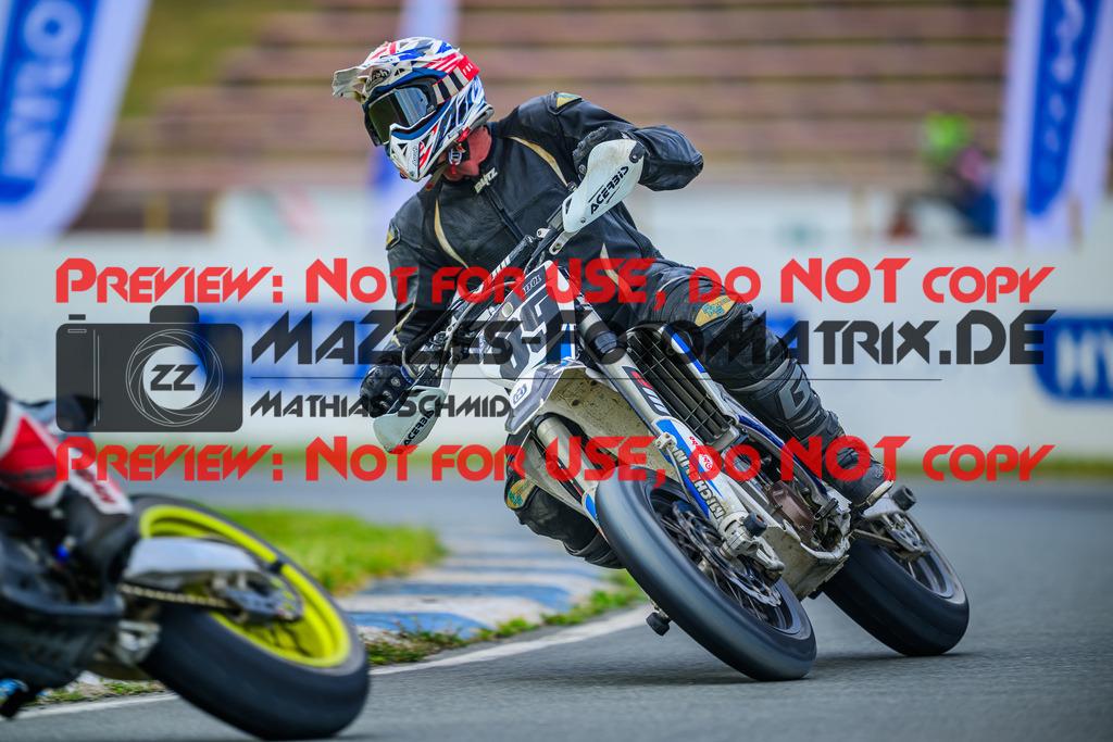 MaZZes_Fotomatrix_20250502_6007705_9462 | UE40