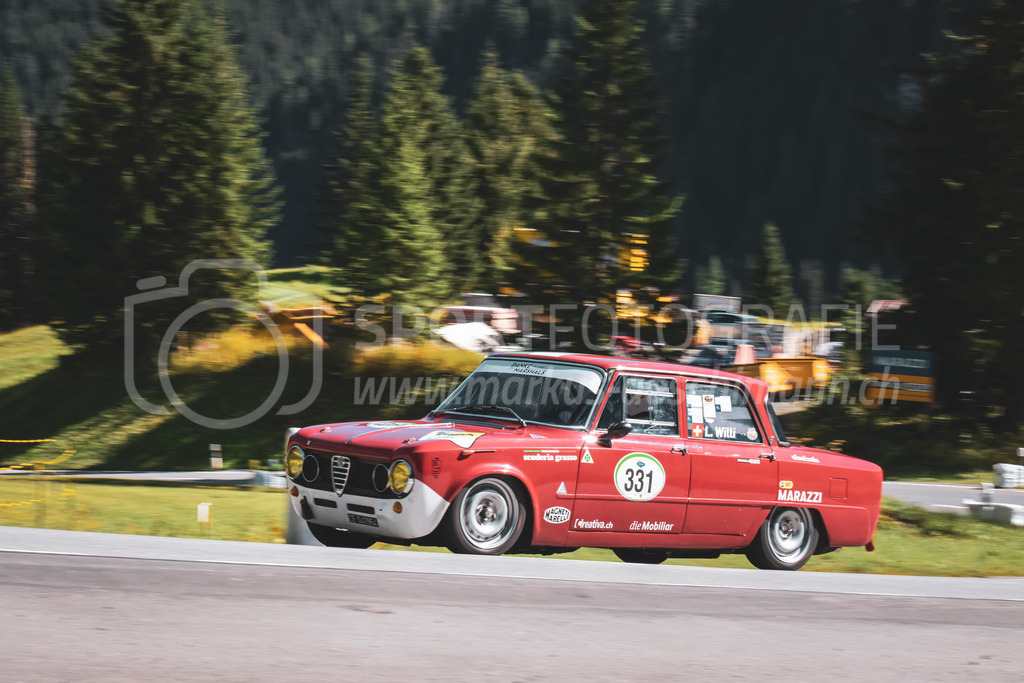 21. Arosa ClassicCar 2025 - 6. =September= 2025 | Leonhard Sven Willi aus Rorschacherberg (SUI) in einem Alfa Romeo Giulia Ti aus dem Jahre 1969 mit Startnummer 331 am Arosa ClassicCar 2025 in der Kategorie Sport Trophy..@arosaclassiccar, @arosa.official, #arosaclassiccar, #arosa, #76curves, #classiccarBild: Sportfotografie Markus Aeschimann | www.markus-aeschimann.ch - Realisiert mit Pictrs.com