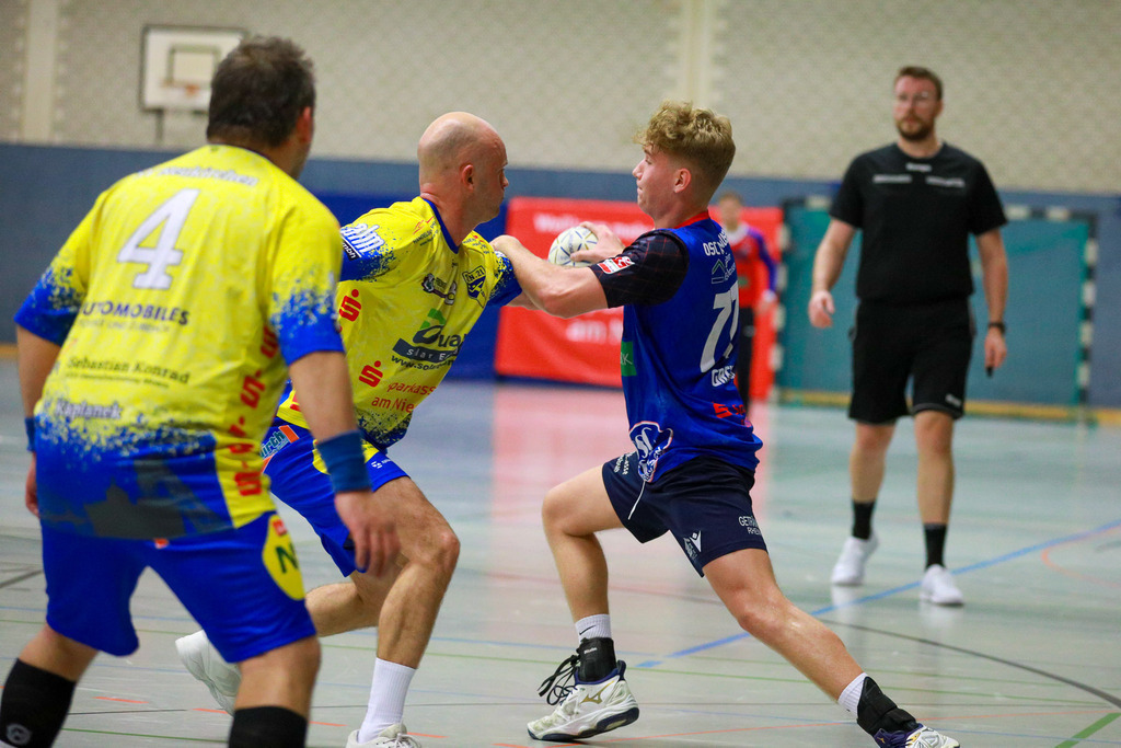 SVN_OscRheinhausen_021124_116 | Bildergalerie von Sport-Ereignissen aber auch von weiteren spannenden Dingen - nicht nur vom Niederrhein. In Anlehnung an den bekannten Spruch von Hanns Dieter Hüsch heißt das Motto: "Niederrhein ist überall".  - Realisiert mit Pictrs.com