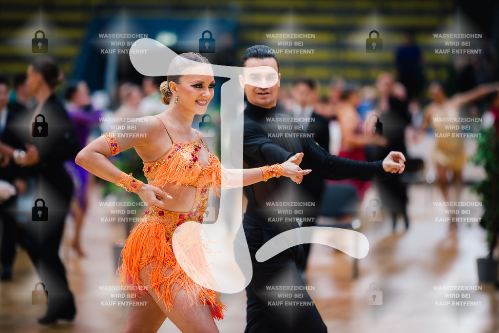 Hessen Tanzt WDSF International Open Latin 30th (58) Stefan Scichilone _ Viktoria Kiesel (Austria)-2025-05-18-2921 | Webshop for digital downloads and prints of dance sport, event & show photographer Julian Link - Realisiert mit Pictrs.com