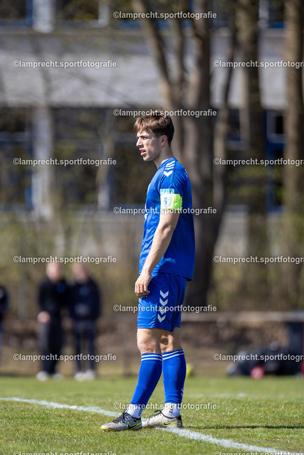 Fußball I Junioren I Saison 2025-2026 I DFB-Nachwuchsliga I 8. Spieltag I JFV Lübeck - 1. FC Magdeburg 64 | Max Kleinschmidt (4, 1. FC Magdeburg) - Realisiert mit Pictrs.com