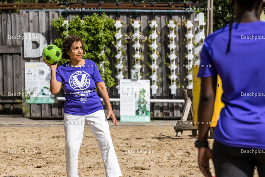 2025-200079576-Strandvölkerball-WM_1 |  23.08.2025; Berlin Foto: Gerold Rebsch - www.beachpics.de