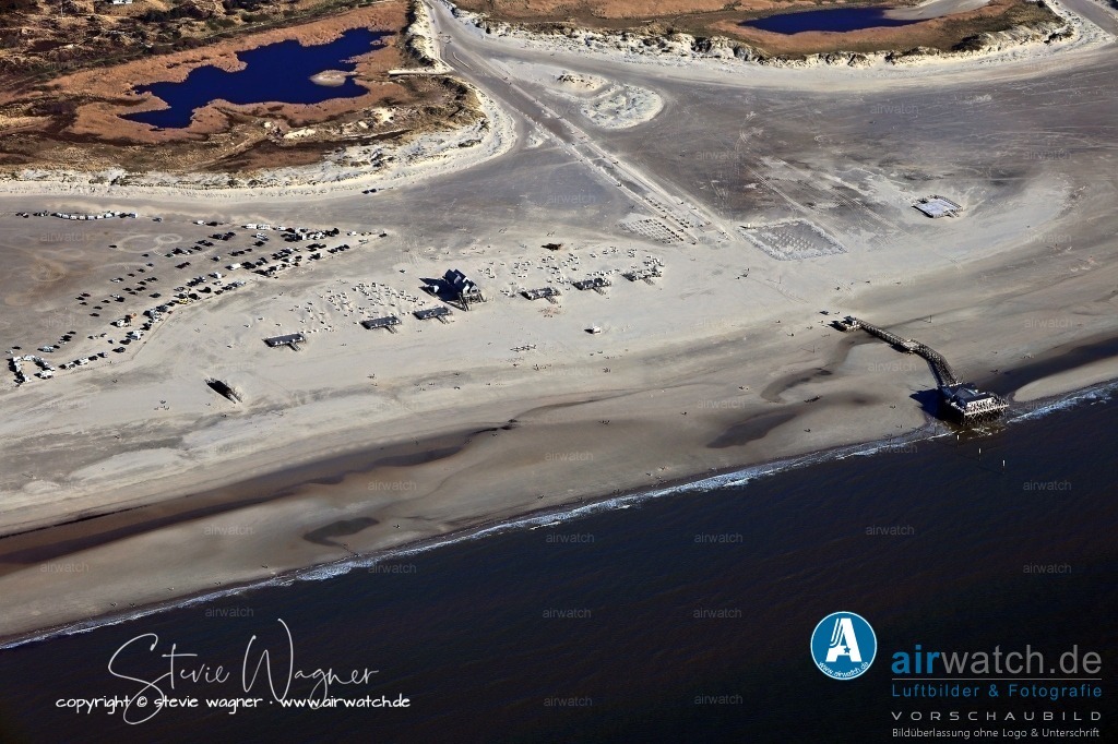Halligen-Inseln-Weltnaturerbe-Wattenmeer-04-2023-airwatch-wagner-240A0501 | Entdecken Sie atemberaubende Luftbilder und Fotografien auf airwatch.de - Tauchen Sie ein in eine Welt voller faszinierender Aufnahmen aus der Vogelperspektive.