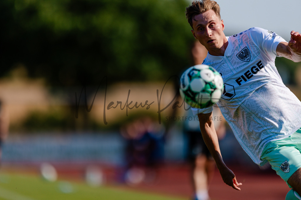 Testspiel, Saison 2026/27: SC Preußen Münster - Kickers Emden | Billerbeck, 10.07.2026: Testspiel, SC Preußen Münster gegen Kickers Emden auf der Anlage des DJK Billerbeck in Billerbeck. Foto: sportfotografie.ms | Markus Paletta - Realisiert mit Pictrs.com