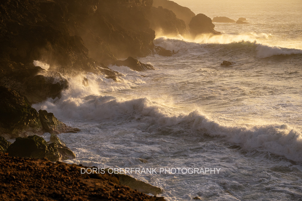 Restless in the evening | Nazaré: Restless in the evening - Realisiert mit Pictrs.com