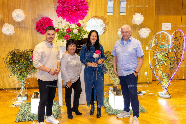 Kunst trifft Stadt - Ausstellung | Bildershop von pixelworld.at - Realisiert mit Pictrs.com