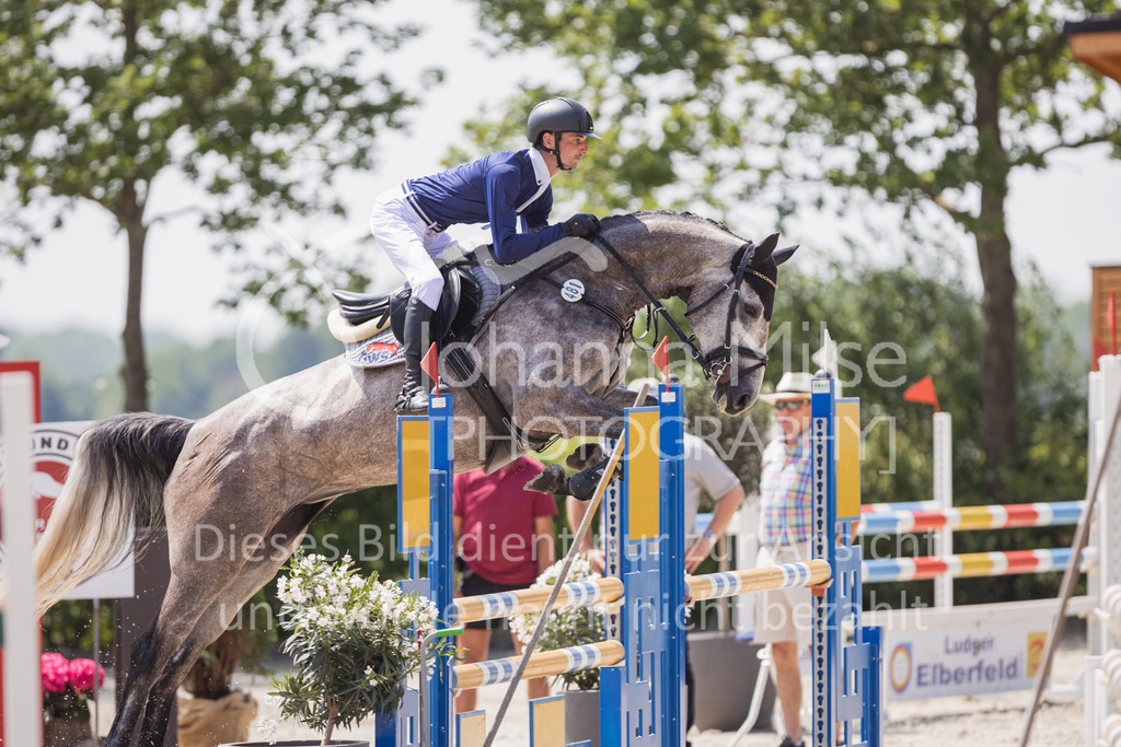 230616_Lemwerder_Springpf-L1-524 | Deine schönsten Turniermomente als professionelle Fotos! Entdecke hochwertige Pferdesport-Fotografie im Online-Shop. Jetzt Fotos finden & bestellen!