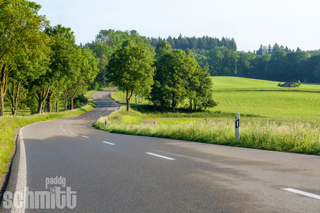 PS-Wege-2026-4 | Entdecke die größte Bildgalerie der Region mit Fotografien aus dem Allgäu, der Bodenseeregion, Oberschwaben, dem Donautal und der Schwäbischen Alb. Landschaften, Luftaufnahmen und Reisefotografie als Wandbild und Fotokunst. - Realisiert mit Pictrs.com