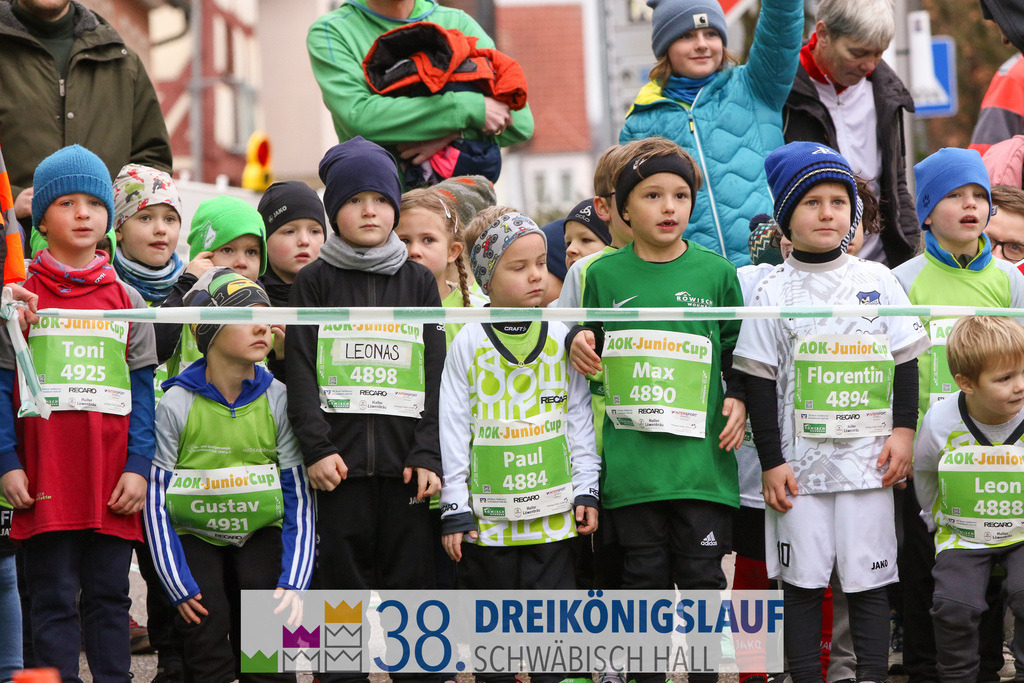 400m AOK Junior Cup | 3 Koenigslauf 2024 400m AOK Junior Cup - Realisiert mit Pictrs.com