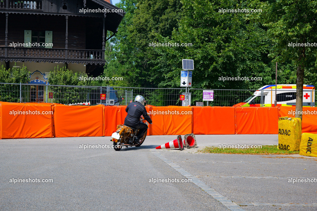 P1014855 | Erleben Sie atemberaubende, hochqualitative Fotos Ihrer Fahrt entlang der malerischen Alpenstraßen. Besuchen Sie alpineshots.com, um professionelle Aufnahmen Ihrer unvergesslichen Reise zu finden und zu kaufen - Realisiert mit Pictrs.com