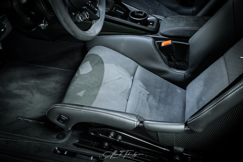 R6AT1064 _Alexander Tschuncky | Entdecken Sie die faszinierende Welt von Alexander Tschuncky Arts: Kreative Fotografie, atemberaubende Automobilkunst und hochwertiger Bilderdruck. Lassen Sie sich inspirieren! - Realisiert mit Pictrs.com