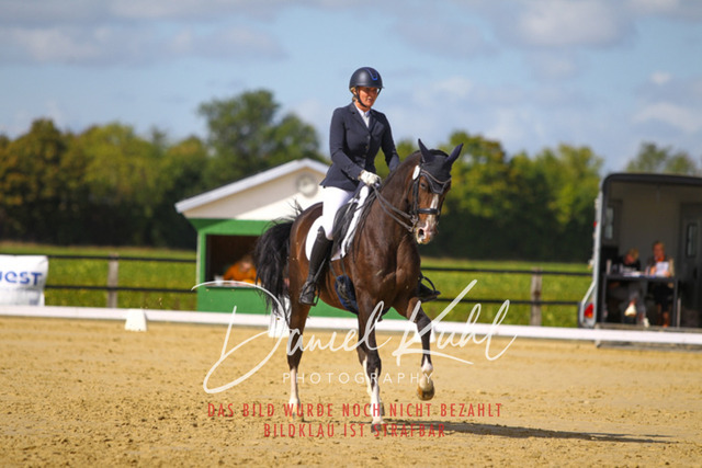 DKP45303 | Turniersportfotografie; Pferdefotografie; Dressurfotografie