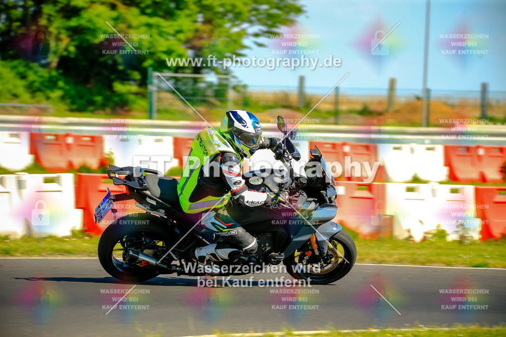 _NBG3931 | Hier findet Ihr Bilder von Touristenfahrten auf der Nürburgring Nordschleife oder von anderen Veranstaltungen die ich besucht habe. Viel Spass beim Durch Schauen 