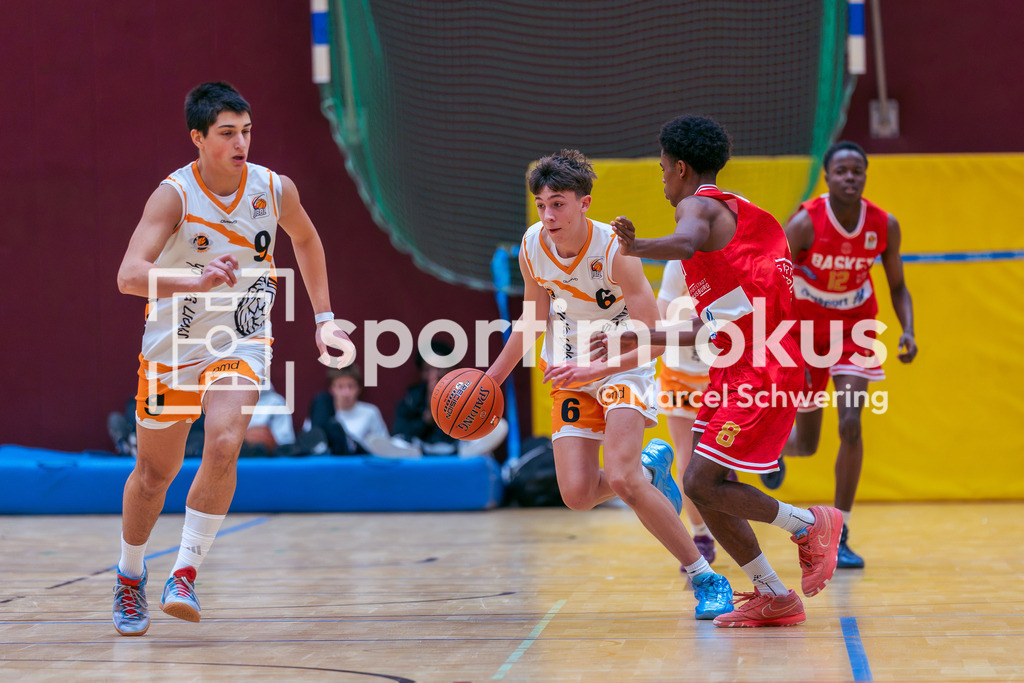 Young Lions Wuppertal – Basket Duisburg | JBBL-Einteilungsrunde, Gruppe 6: Young Lions Wuppertal gegen Basket Duisburg, Wuppertal, 11.10.2026. Endstand: 106:112. sportimfokus / Marcel Schwering - Realisiert mit Pictrs.com