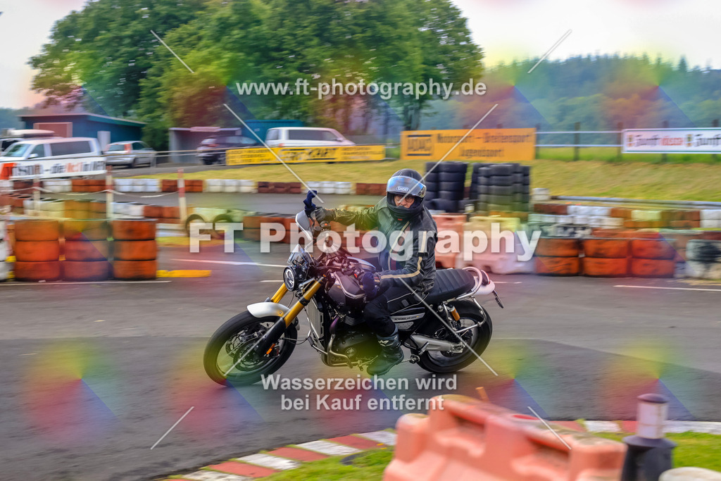 OBK-5322 | Hier findet Ihr Bilder von Touristenfahrten auf der Nürburgring Nordschleife oder von anderen Veranstaltungen die ich besucht habe. Viel Spass beim Durch Schauen 