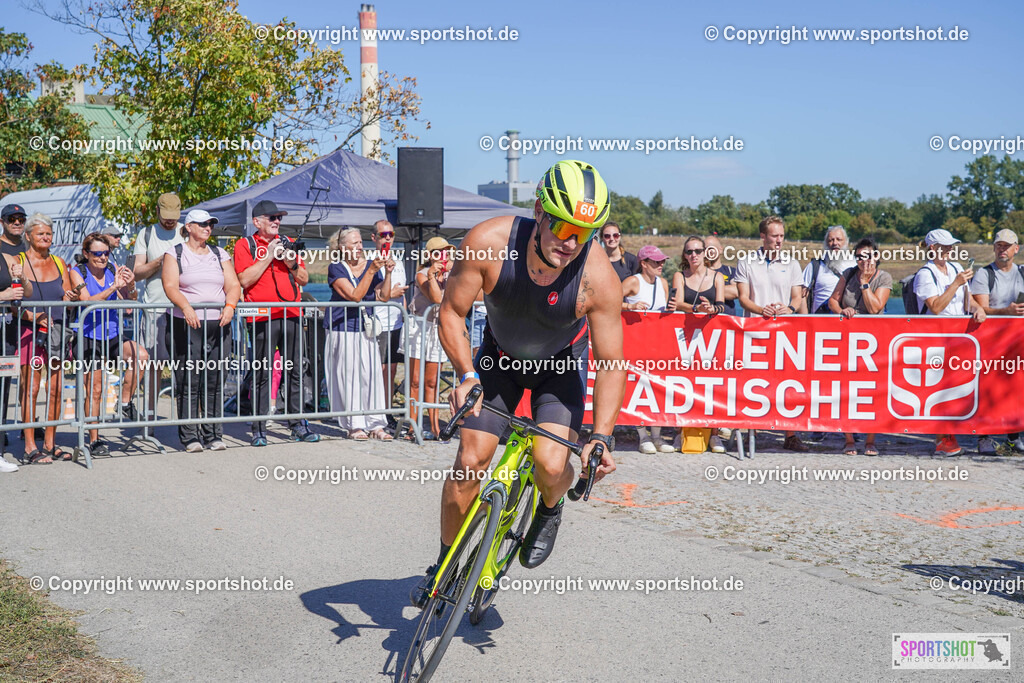 DSC00819 | Vienna Triathlon 2024                                        P3 Event                                                             #yourpictrs #sportshot_your_pictrs                 @Sportshotphotography                                     Photo Credit: www.sportshot.de