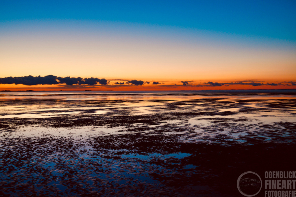 Juli | Björn Thiemann; Ogenblick.de; Fotografie; Photograph; Landscape, Pellworm, Schleswig-Holstein; Inselfotograf; Inselfotografien; Wattenmeer; National-Park; Naturschutzgebiet; Leuchtturm; Lighthouse; Leinwandbilder; Kalender; Pellworm Kalender;  - Realisiert mit Pictrs.com