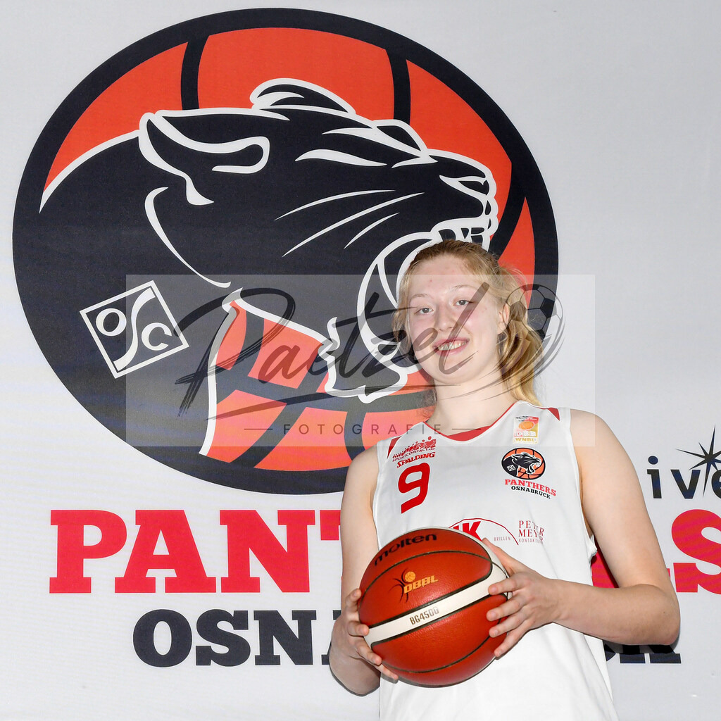 TEAOSC20201002_0004 | Basketball, Juniorinnen:   bei der Team Presentation der OSC Junior Panthers am 02.10.2020 in Osnabrueck, Deutschland. - Realisiert mit Pictrs.com