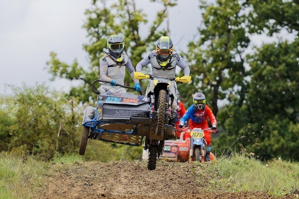 Motocross_Gerstetten_250802_9878 | Fotopresso – Sportfotografie in Heidenheim & Umgebung. Professionelle Sportfotografie für unvergessliche Momente. Dynamische Action-Shots, emotionale Szenen & hochwertige Bilder. - Realisiert mit Pictrs.com