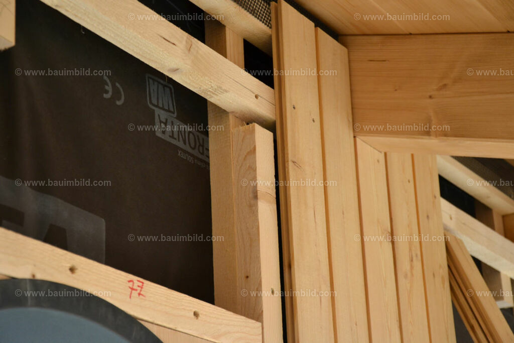 bib-lg13-holzbau-ausbau-0100 | Nach LV-Leistungsgruppen sortierte Detailfotos über den Bau eines Hauses. Alle Hausbau-Bilder direkt vom Urheber und Autor der Website Haus-Selber-Bauen.com