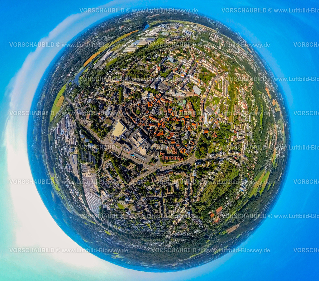 Hattingen240890615Mitte_Altstadt | Luftbild, historische Altstadt im Stadtkern Hattingen mit evang. Kirche St.-Georg, Erdkugel, Fisheye Aufnahme, Fischaugen Aufnahme, 360 Grad Aufnahme, tiny world, little planet, fisheye Bild, , Hattingen, Ruhrgebiet, Nordrhein-Westfalen, Deutschland
