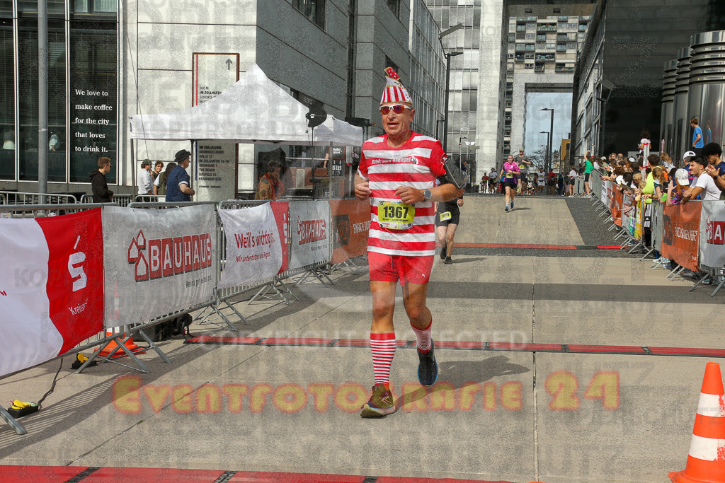 250920_1329_EX1_4985 | Sportfotografie im Rhein-Sieg Kreis, Köln, Bonn, NRW, Rheinland Pfalz, Hessen, etc. Unser Tätigkeitsfeld umfasst den Laufsport vom Volkslauf über den Marathon, Duathlon, Triathon bis zum Ultralauf wie Kölnpfad Ultra oder Schindertrail.