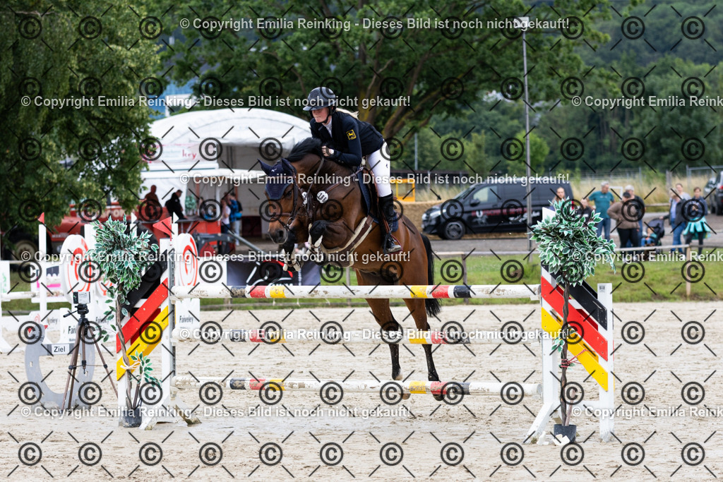 CL5A9942 | Emilia Reinking Fotografie - Realisiert mit Pictrs.com