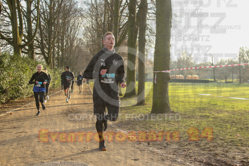 241231_1014_EV4_3525 | Sportfotografie im Rhein-Sieg Kreis, Köln, Bonn, NRW, Rheinland Pfalz, Hessen, etc. Unser Tätigkeitsfeld umfasst den Laufsport vom Volkslauf über den Marathon, Duathlon, Triathon bis zum Ultralauf wie Kölnpfad Ultra oder Schindertrail.