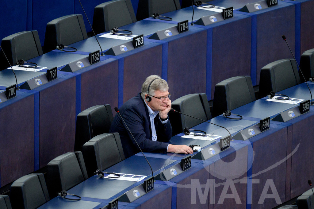 _DWI0219 | Jörg Meuthen (MdEP 2019-2024, Fraktionslos, DE)  bei Wiederaufnahme der letzte Plenarsitzung. Das Europäische Parlament in Straßburg, 22.04.2024
 - Realisiert mit Pictrs.com