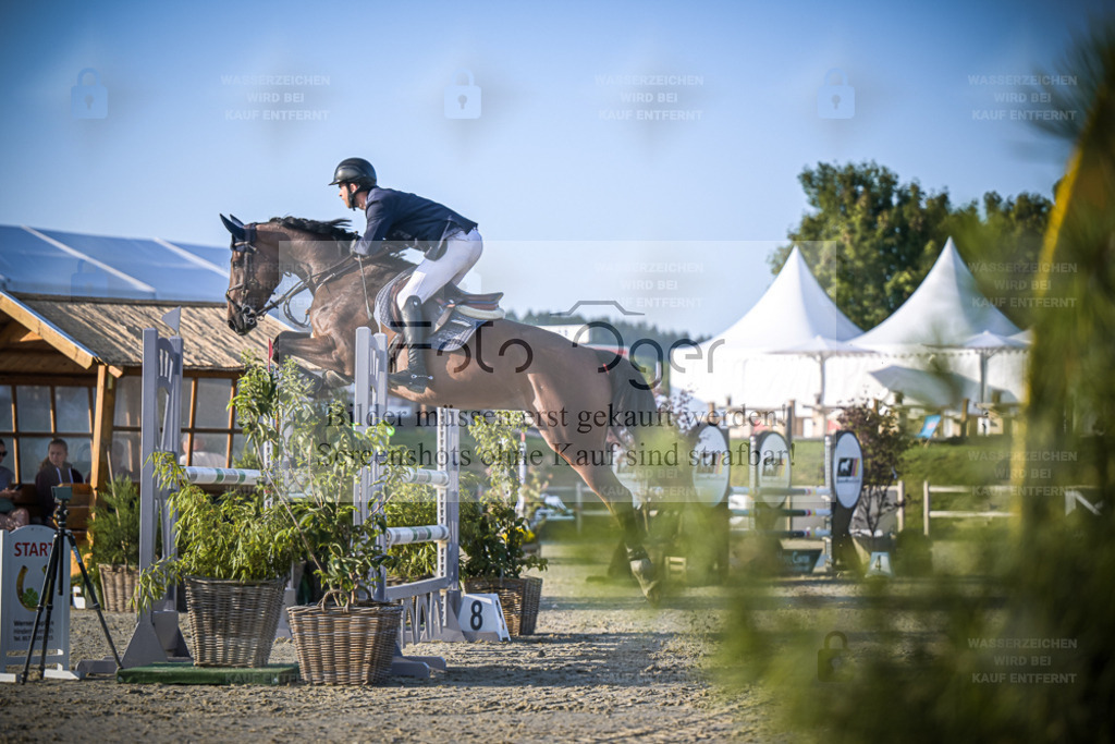 DOS_0335 | Entdecke hochwertige Reitturnierfotos von Foto Oger. Professionell, emotional und authentisch – jetzt Lieblingsmomente im Shop bestellen. - Realisiert mit Pictrs.com