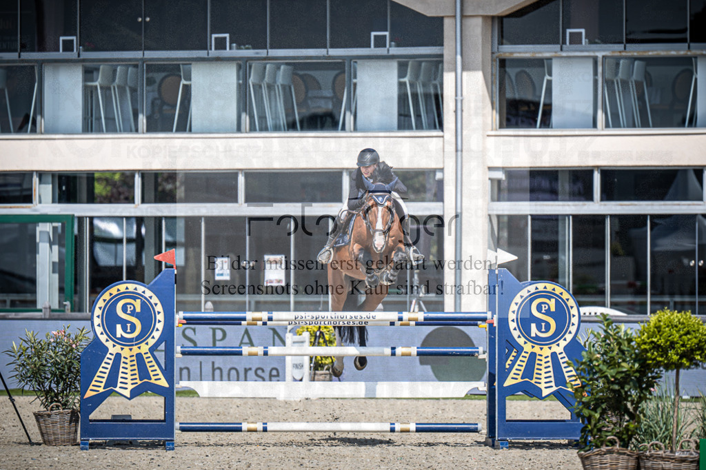 DOS_2591 | Entdecke hochwertige Reitturnierfotos von Foto Oger. Professionell, emotional und authentisch – jetzt Lieblingsmomente im Shop bestellen.Deutschlandweite Turnierfotografie. - Realisiert mit Pictrs.com